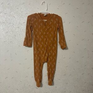 Kate Quinn rabbit ginger orange zippy